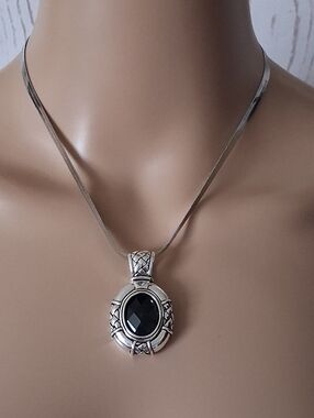 Silvertone Black Stone Pendant Necklace Herringbone Chain